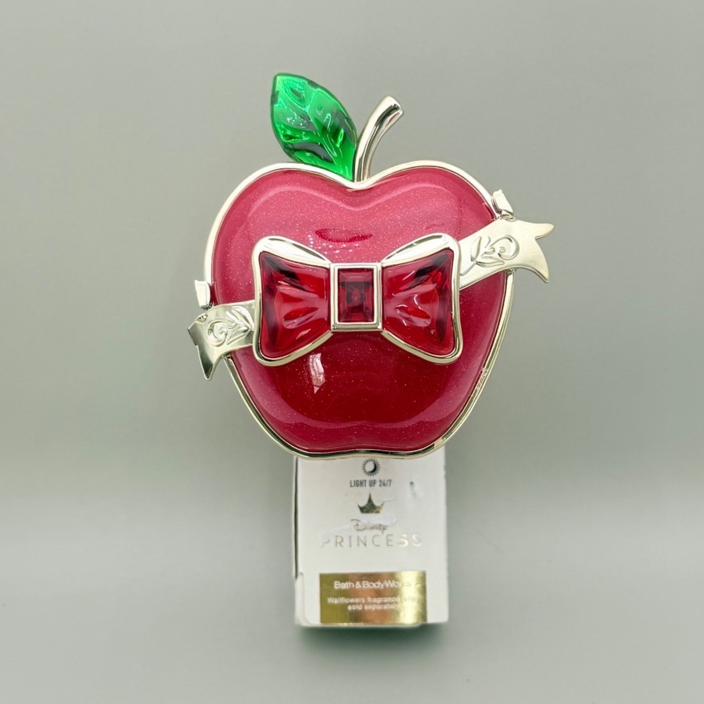 Bath & Body Works Disney Snow White Apple Wallflowers Plug Nightlight